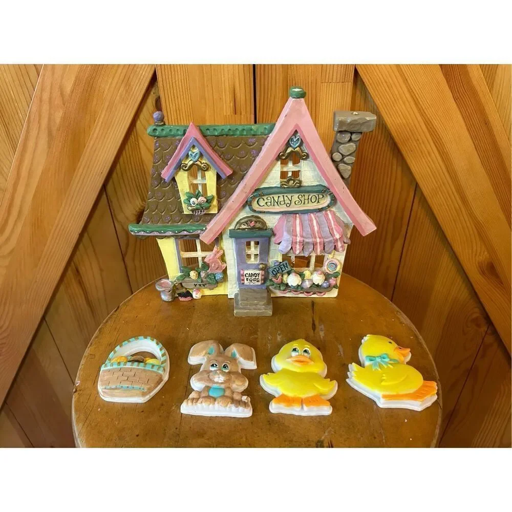 Vintage coffee shop/Easter decorations (8776)￼